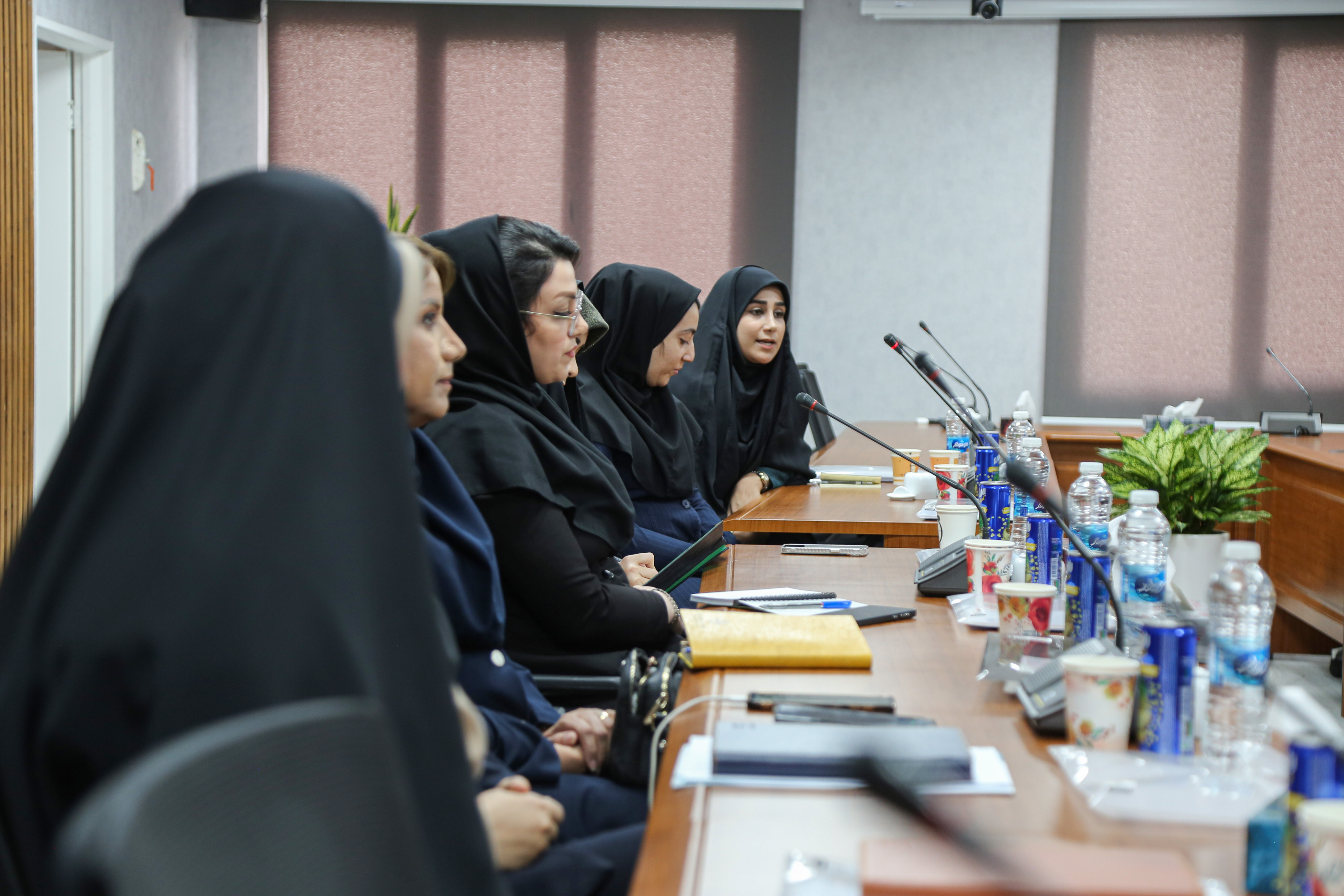 کمیته بانوان2