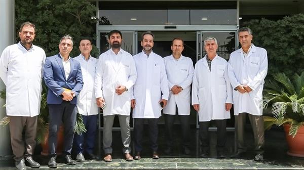 بازدید مدیرعامل شرکت سرمایه‌گذاری شفادارو از داروسازی جابرابن‌حیان/تداوم تأمین پایدار دارو در شرایط بحران
