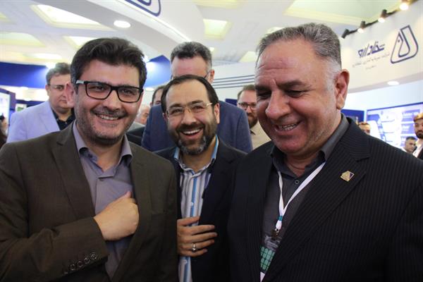 بازدید معاونت محترم هماهنگی اقتصادی و زیربنایی معاون اول رئیس جمهور از غرفه ی شرکت سرمایه گذاری شفادارو در سومین روز از نمایشگاه ایران فارما