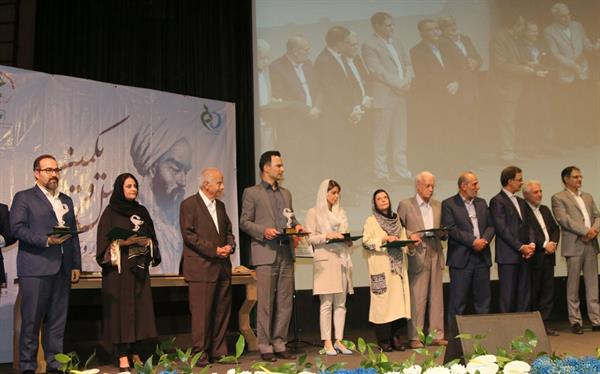 حضور فعال شرکت های تابعه هلدینگ شفا در چهل و یکمین همایش ملی روز داروسازی ایران (بزرگداشت زادروز محمد بن زکریای رازی)