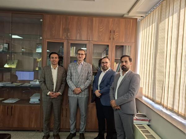 تبدیل مطالبات دولتی به دارایی مولد؛ سرمایه‌گذاری ۵ همتی شفا‌دارو، ارزش بازار پخش رازی را از ۱.۲ به ۲.۸ همت رساند