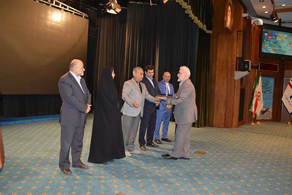 شرکت داروسازی اسوه موفق به کسب جایزه ملی سرآمدان اقتصاد ایران شد